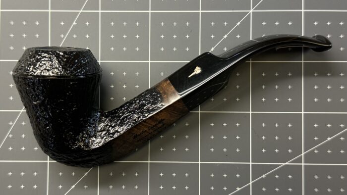 Mastro Geppetto Sabbiato Bent Bulldog